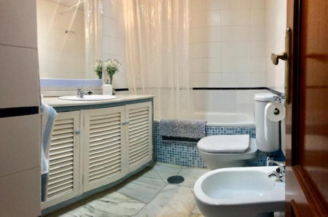 Gatu Premium Villa Isabel Terraza,Parking,1ºlinea Playa,Wifi,Vista Al Mar , Preferente Mayores De 25 Anos Y Familias カディス エクステリア 写真